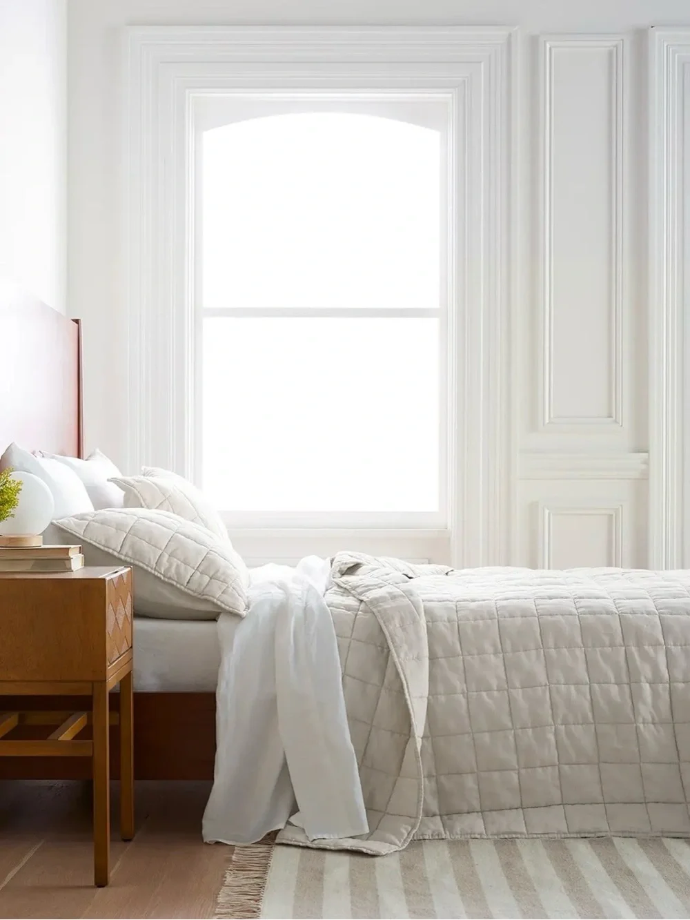Quince European Linen Box Quilt King/Cali King Color: Sand